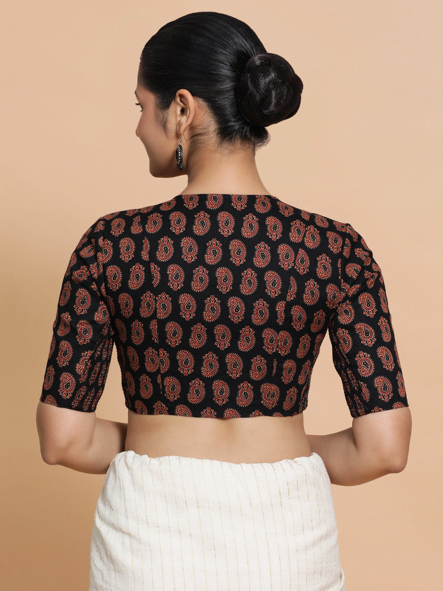 Ishani x Rozaana Saree Blouse, in Black Cotton, featuring elbow sleeves and v-neckline, made for daily & work (view 2).