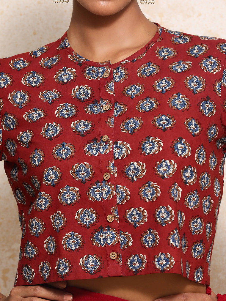 Ishanya x Rozaana Saree Blouse, in Red 100% Cotton - Block Printed, featuring elbow sleeves and jewel neckline (view 3).