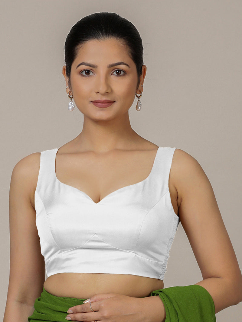 Ishika x Rozaana | Pearl White Sleeveless FlexiFit™ Saree Blouse with Beetle Leaf Neckline and Back Cut-out with Tie-Up-Binks