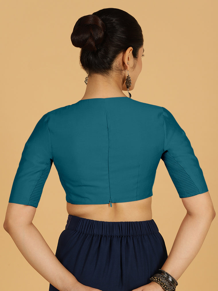 Karishma x Rozaana Saree Blouse, in Green Viscose, featuring elbow sleeves and jewel neckline, made for daily & work (view 2).