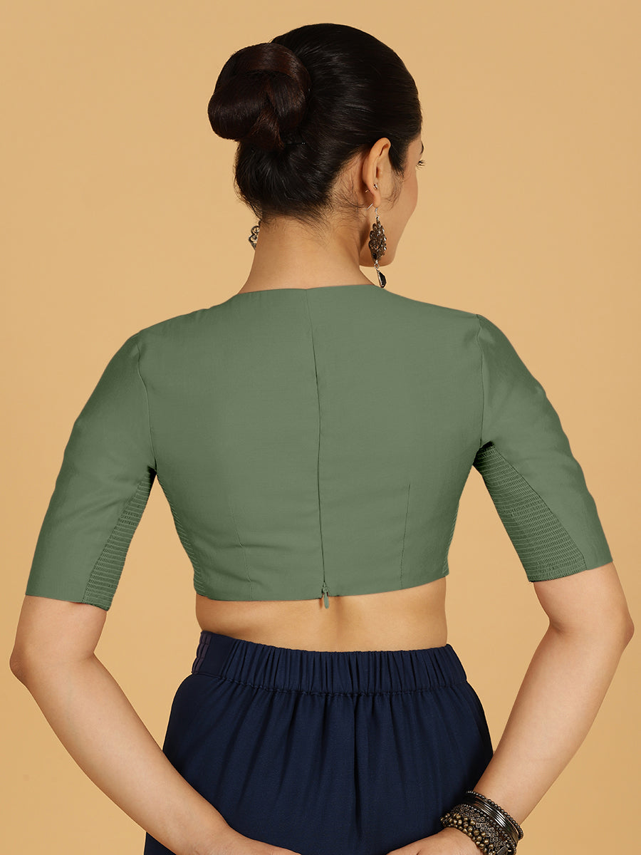 Karishma x Rozaana Saree Blouse, in Green Viscose, featuring elbow sleeves and jewel neckline, made for daily & work (view 2).