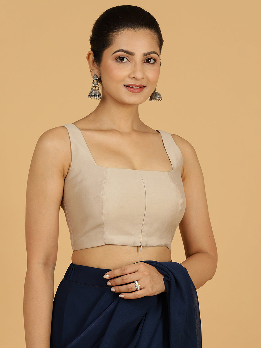 Kasturi x Rozaana Saree Blouse, in Grey Viscose, featuring sleeveless and square neckline, made for daily & work (view 8).
