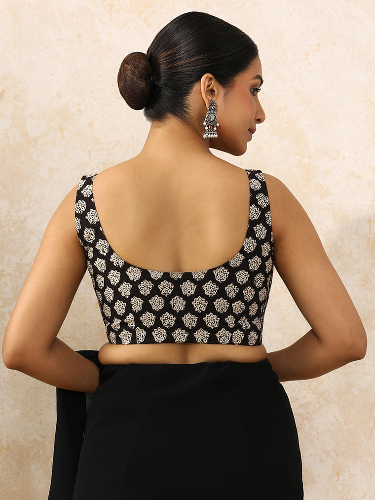 Kavitha x Rozaana Saree Blouse, in Black 100% Cotton - Block Printed, featuring sleeveless and round neckline (view 2).