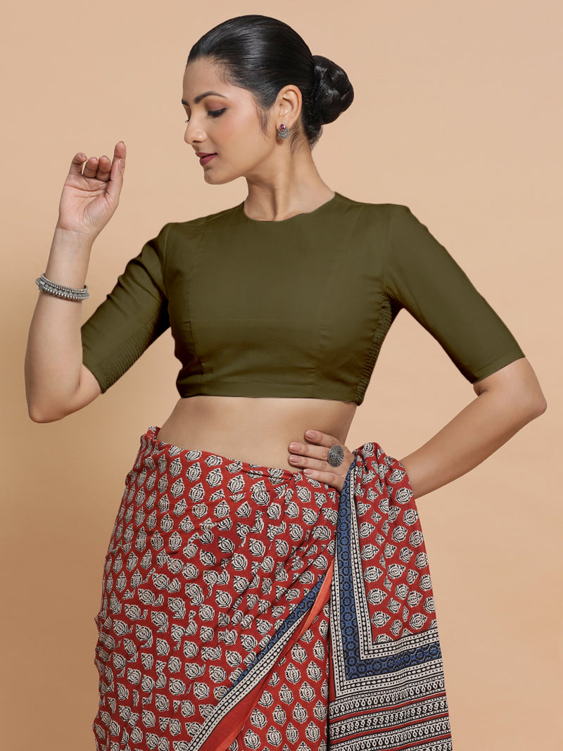 Lara x Rozaana | Jewel Neck Saree Blouse in Deep Olive Green Linen-Binks