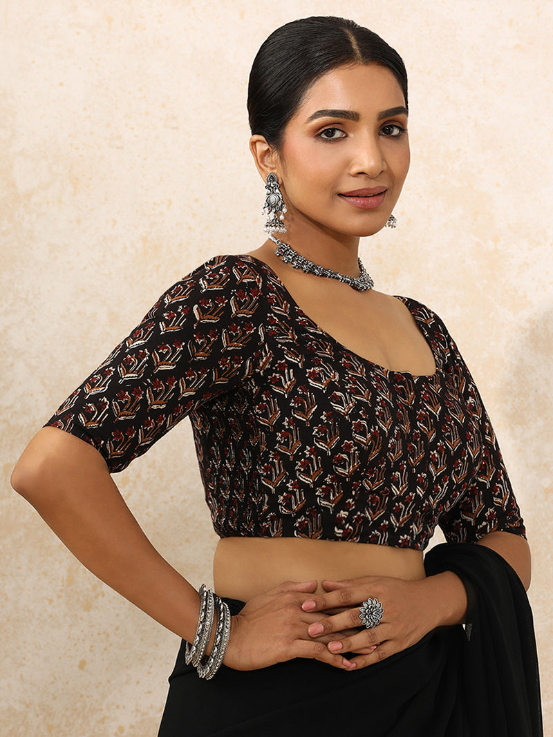 Lata x Rozaana | Elbow Sleeves Saree Blouse in Midnight Lily Block Print Cotton-Binks