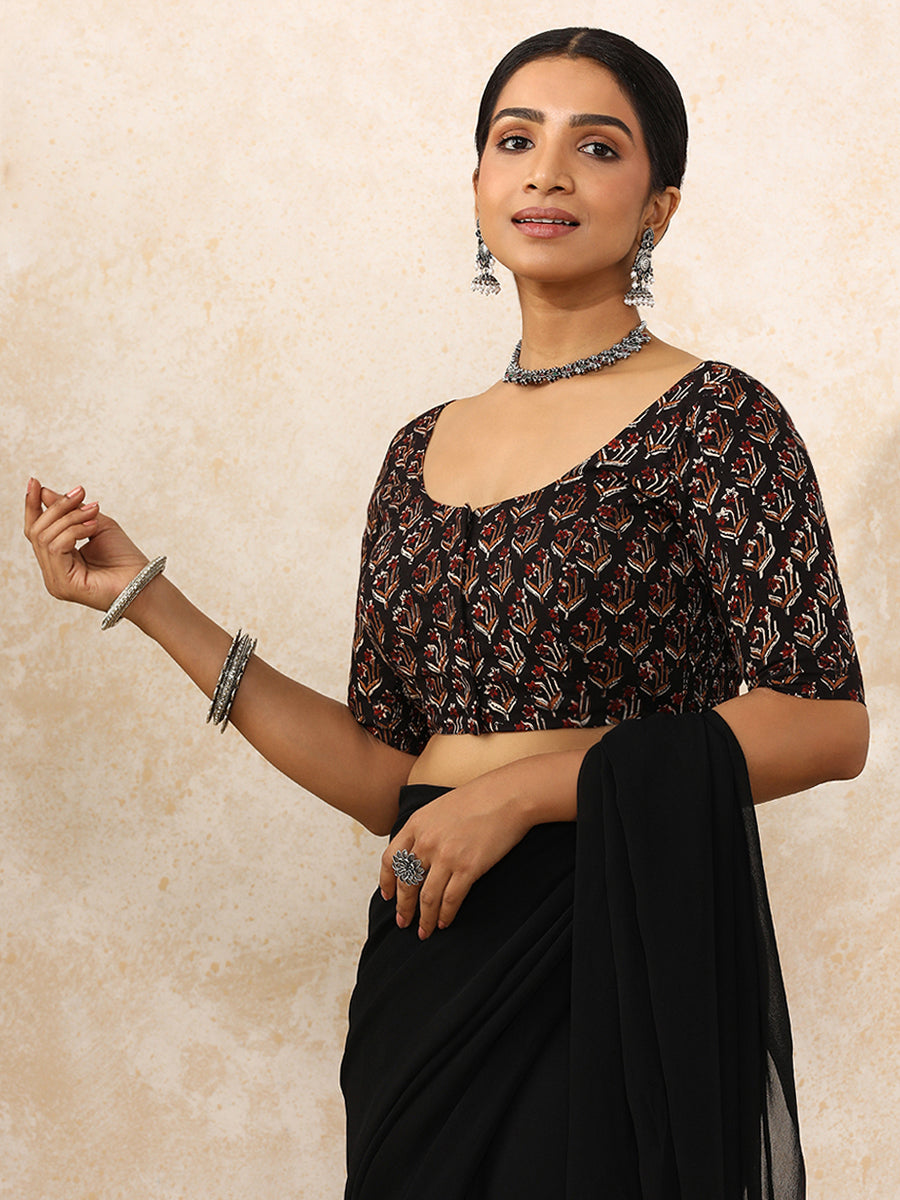 Lata x Rozaana Saree Blouse, in Black 100% Cotton - Block Printed, featuring elbow sleeves and round neckline (view 8).