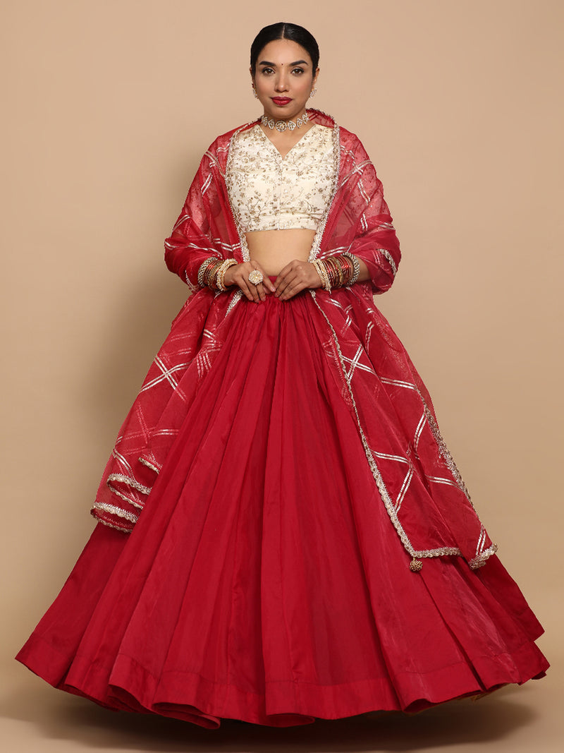 Lina x Tyohaar | Elbow Sleeves Satin Viscose Saree Blouse in Gold Vine Embroidery on Cream Tissue Fabric-Binks