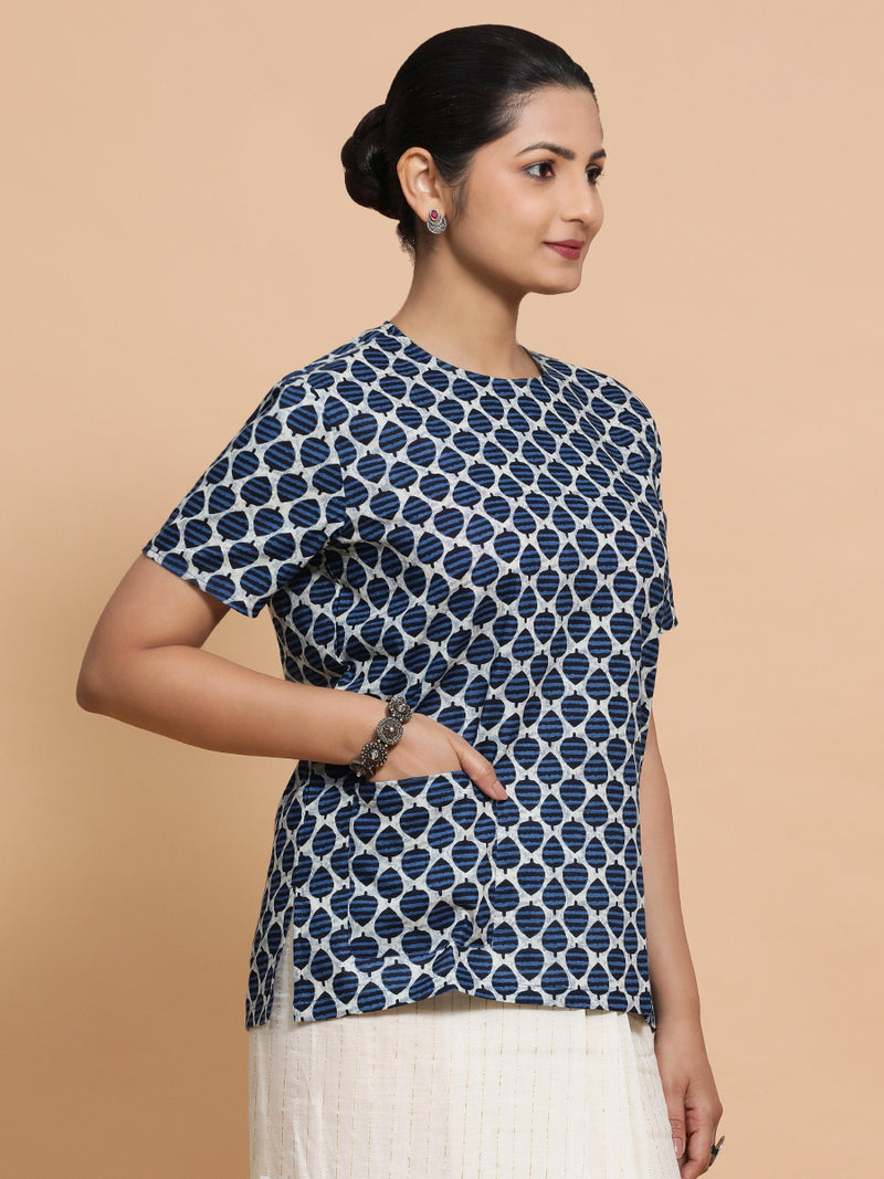 Mariam x Rozaana | Short Sleeves Cotton Saree Blouse in Indigo Blue Leaf Block Print Fabric-Binks