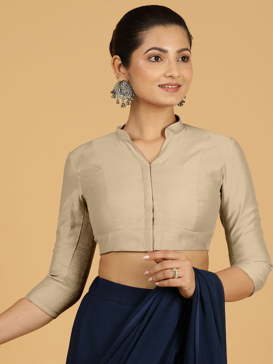 Maya x Rozaana Saree Blouse, in Grey Viscose, featuring three quarter sleeves and stylised neckline, made for daily & work.
