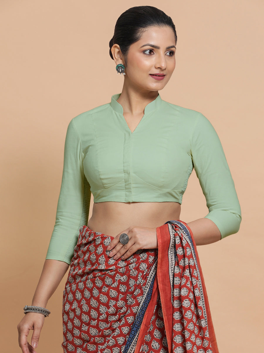 Minal x Rozaana Saree Blouse, in Green Cotton, featuring three quarter sleeves and mandarin collar neckline (view 5).