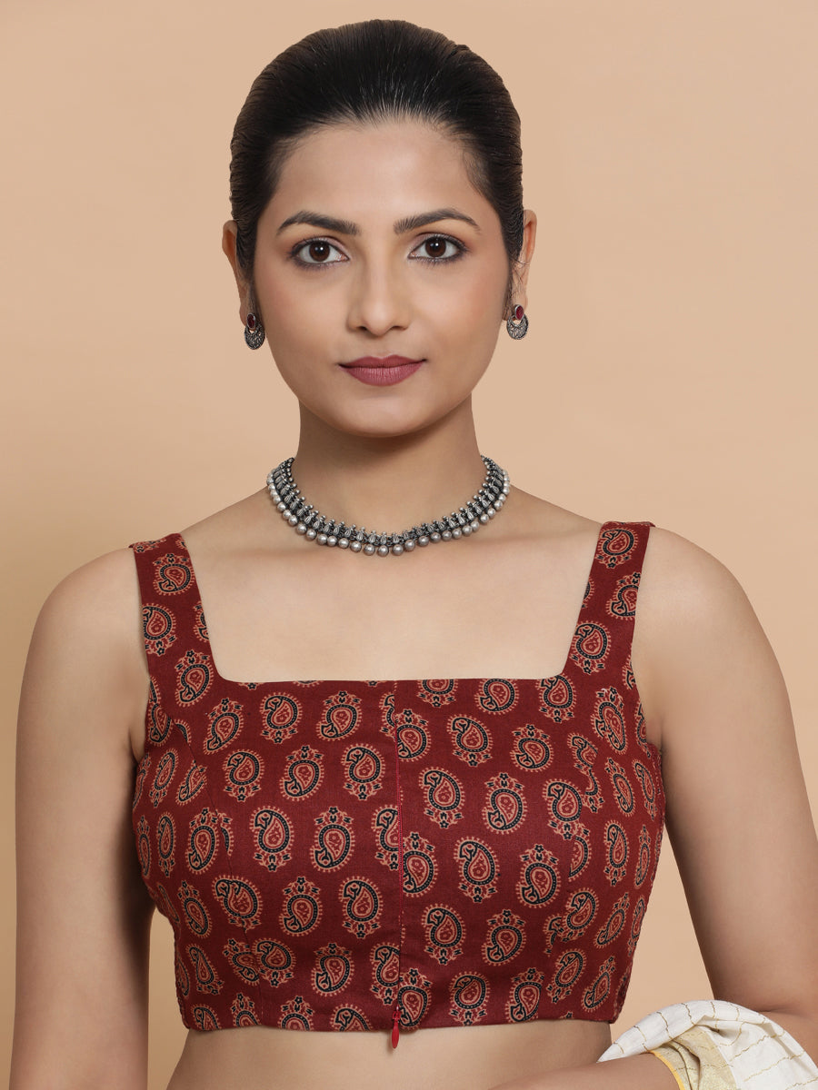 Naina x Rozaana Saree Blouse, in Red Cotton, featuring sleeveless and square neckline, made for daily & work (view 7).