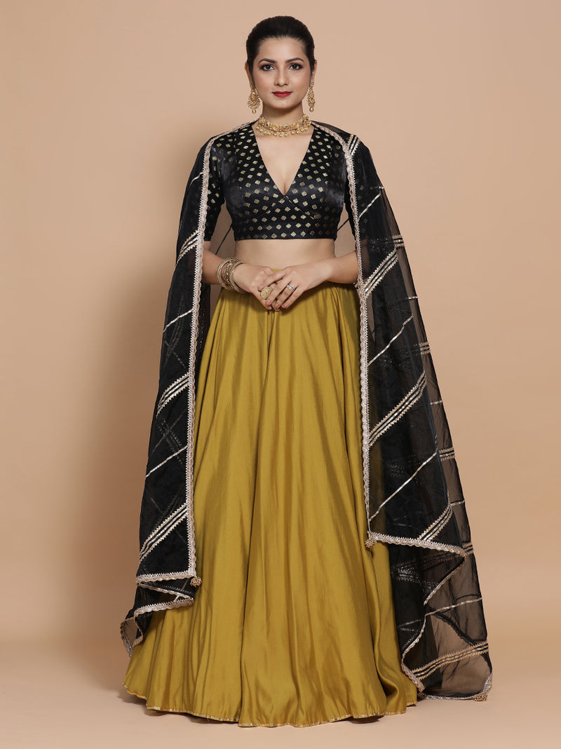 Nida x Tyohaar | Elbow Sleeves Satin Viscose Saree Blouse in Black Butta Fabric-Binks