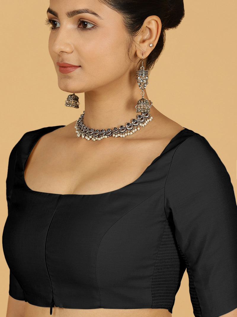 Nidhi x Rozaana | Elbow Sleeves Saree Blouse in Raven Black-Binks