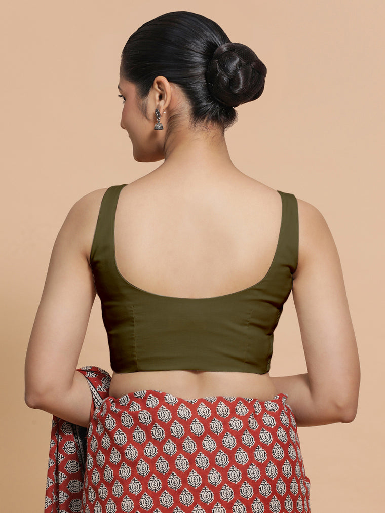 Nisha x Rozaana Saree Blouse, in Green Linen, featuring sleeveless and round neckline, made for daily & work (view 2).