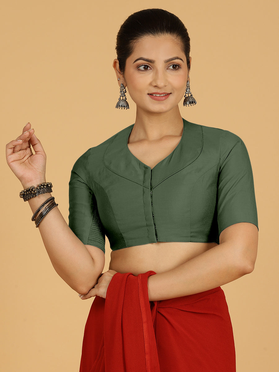 Pallavi x Rozaana Saree Blouse, in Green Viscose, featuring elbow sleeves and curved v-neckline, made for daily & work (view 8).