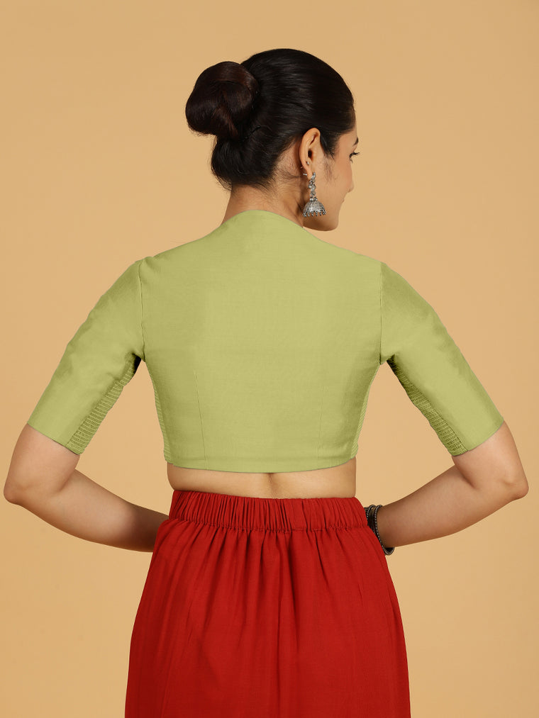 Pallavi x Rozaana Saree Blouse, in Green Viscose, featuring elbow sleeves (view 2).