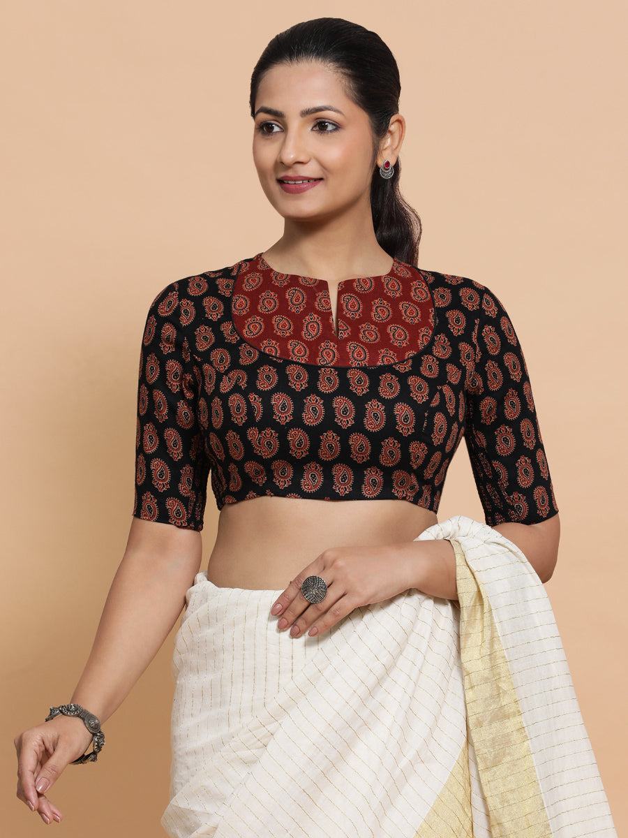 Pihu x Rozaana Saree Blouse, in Black Cotton, featuring elbow sleeves and jewel neckline, made for daily & work (view 7).