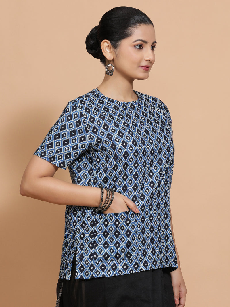 Pooja x Rozaana | Short Sleeves Cotton Saree Blouse in Indigo Blue Geometric Block Print Fabric-Binks