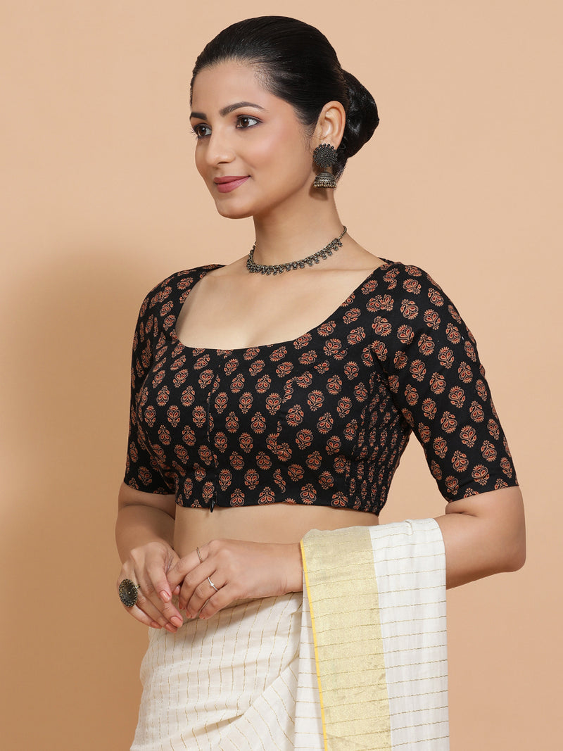 Pranavi x Rozaana | Elbow Sleeves Cotton Saree Blouse in Black Peacock Block Print Fabric-Binks
