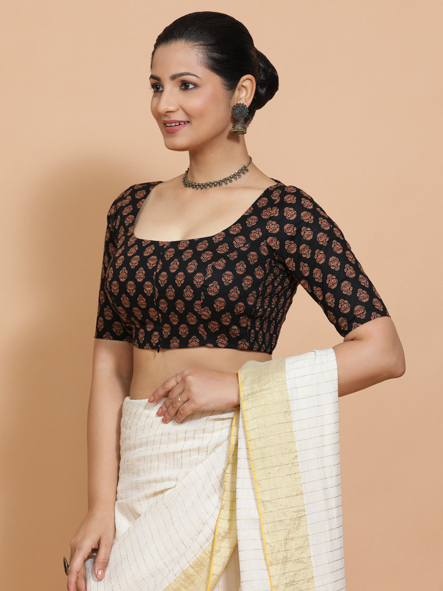 Pranavi x Rozaana Saree Blouse, in Black Cotton, featuring elbow sleeves and scoop neckline, made for daily & work (view 7).