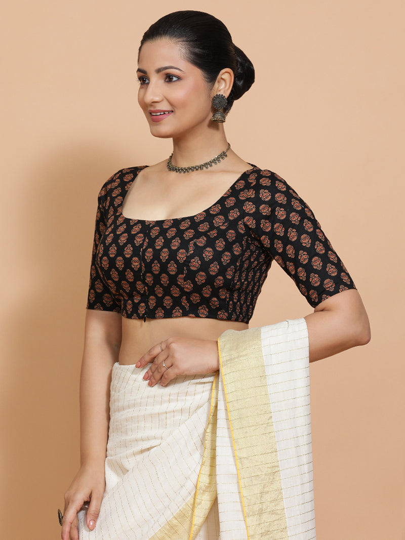 Pranavi x Rozaana | Elbow Sleeves Cotton Saree Blouse in Black Peacock Block Print Fabric-Binks
