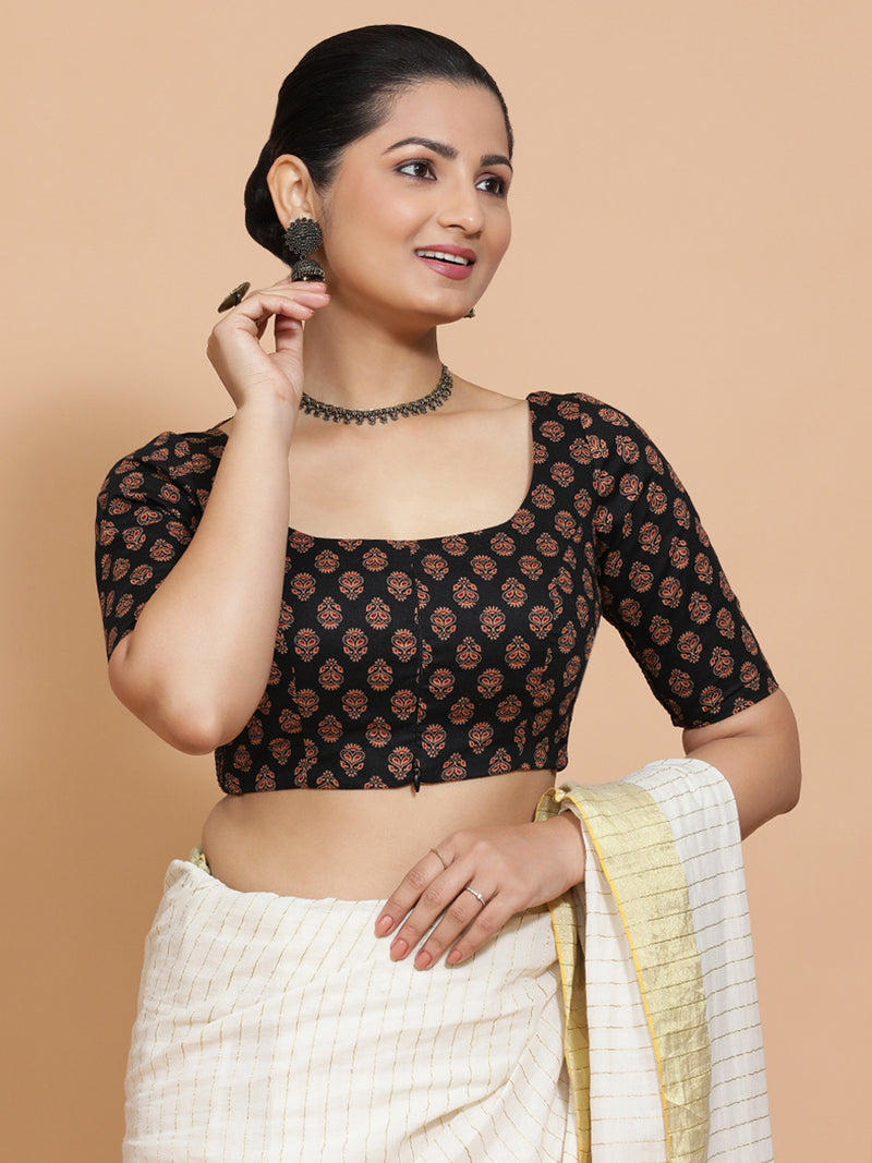 Pranavi x Rozaana | Elbow Sleeves Cotton Saree Blouse in Black Peacock Block Print Fabric-Binks