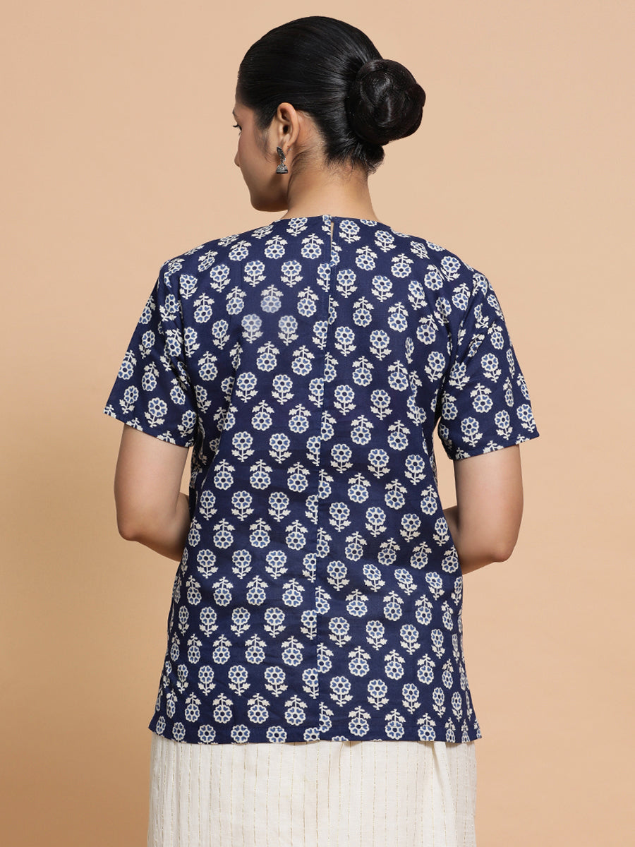 Priyanka x Rozaana Saree Blouse, in Blue Cotton, featuring short sleeves and jewel neckline, made for daily & work (view 3).