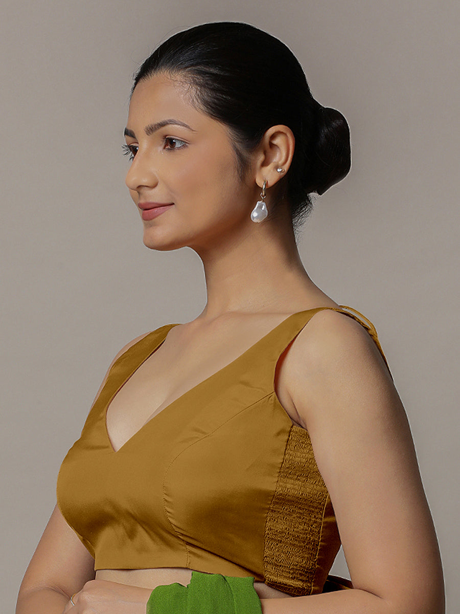 Raisa x Rozaana Saree Blouse, in Gold Vegan Silk, featuring sleeveless and curved v-neckline, made for party & festive (view 4).