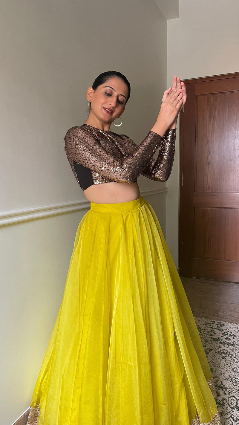 Reva x Tyohaar | Full Sleeves Gold Sequined Shimmer Saree Blouse with Jewel Neck-Binks