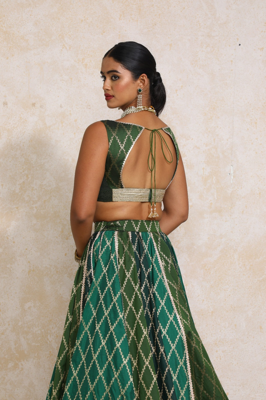 Rivana x Tyohaar Saree Blouse, in Green Viscose Silk Brocade, featuring sleeveless and sweetheart neckline (view 2).
