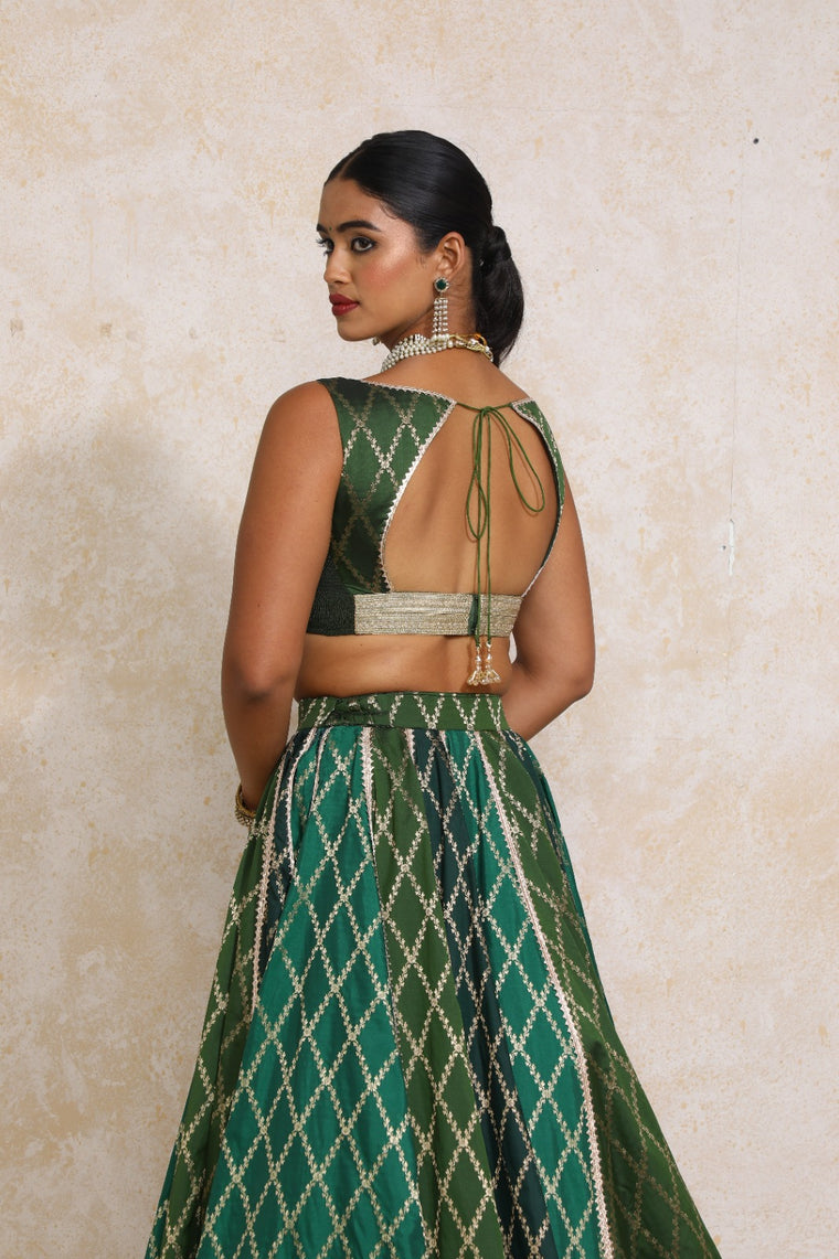 Rivana x Tyohaar Saree Blouse, in Green Viscose Silk Brocade, featuring sleeveless and sweetheart neckline (view 2).