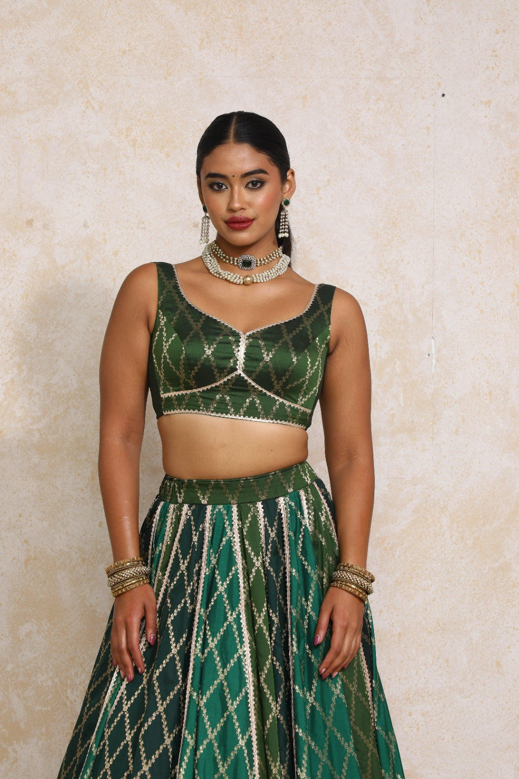Rivana x Tyohaar Saree Blouse, in Green Viscose Silk Brocade, featuring sleeveless and sweetheart neckline (view 6).