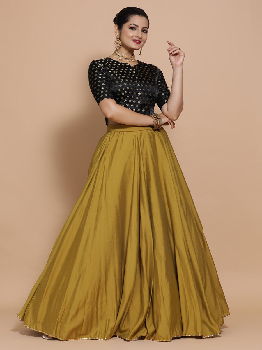 Ruhi x Tyohaar Saree Blouse, in Black Embroidery & Brocade, featuring elbow sleeves and round neckline (view 8).