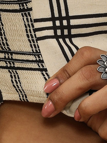 Saaya x Rozaana | Cream Windowpane Check Block Print Cotton Saree Blouse-Binks