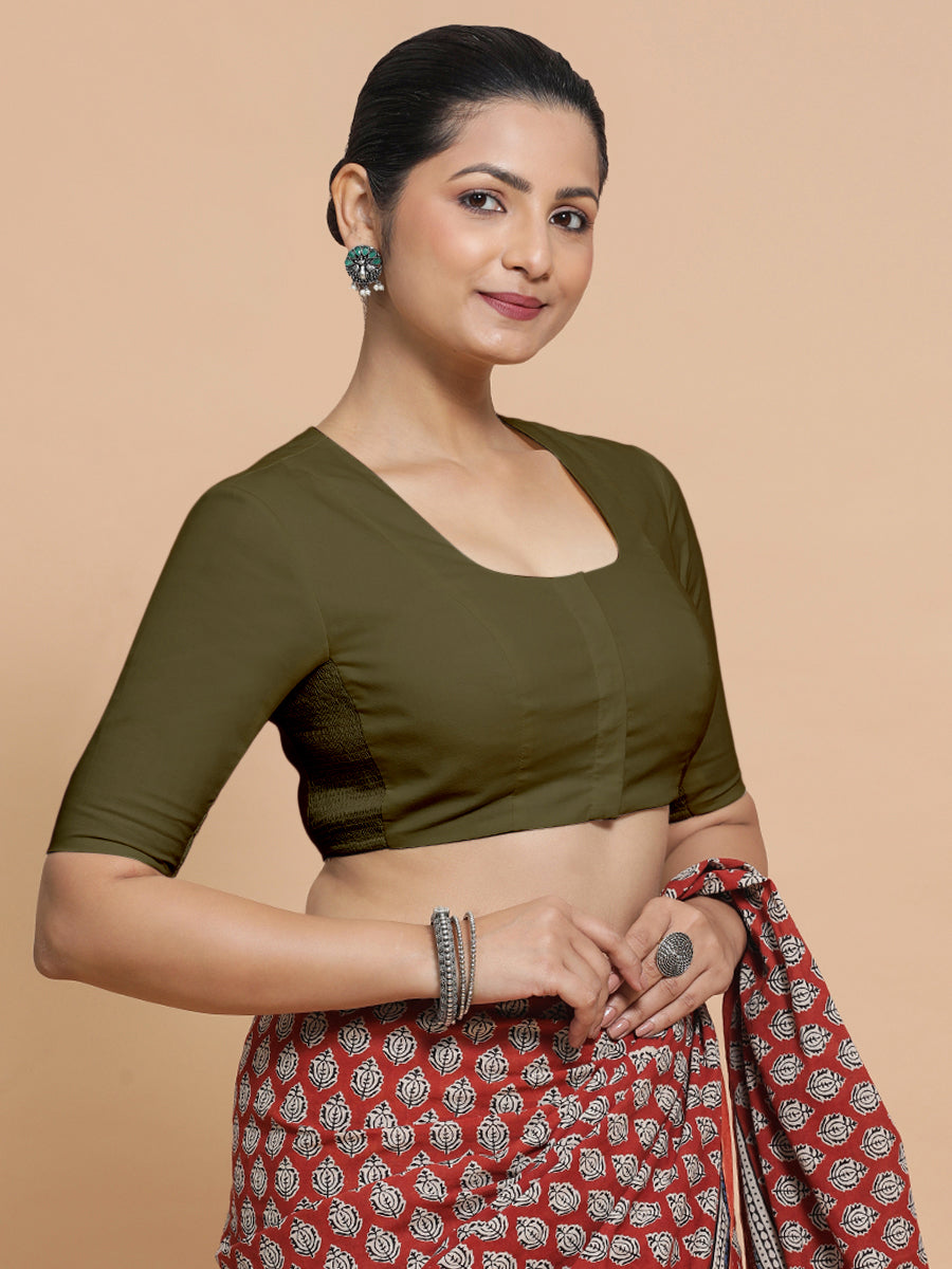 Sadia x Rozaana Saree Blouse, in Green Linen, featuring elbow sleeves and round neckline, made for daily & work (view 6).