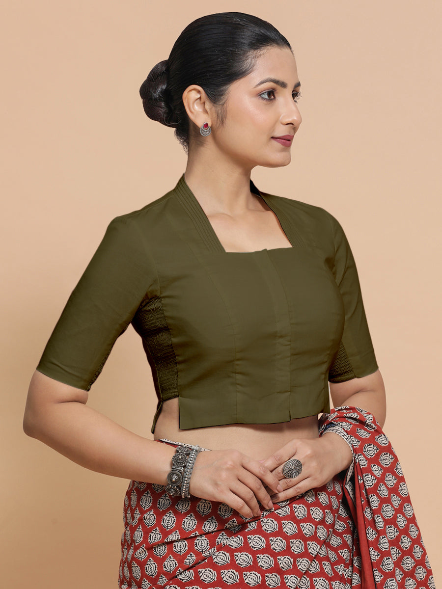 Saloni x Rozaana Saree Blouse, in Green Linen, featuring elbow sleeves and stylised neckline, made for daily & work (view 8).