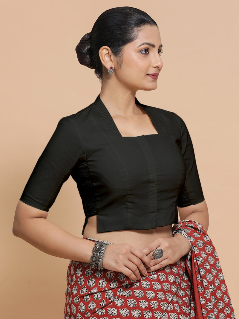 Saloni x Rozaana | Stylised Neck Saree Blouse in Ebony Black Linen-Binks