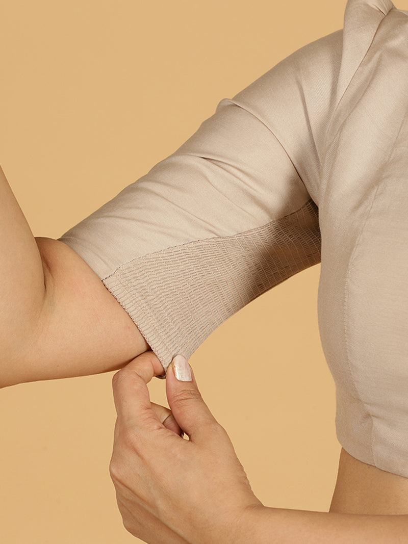 Shravani x Rozaana | Puff Sleeves Saree Blouse in Oyster Grey-Binks