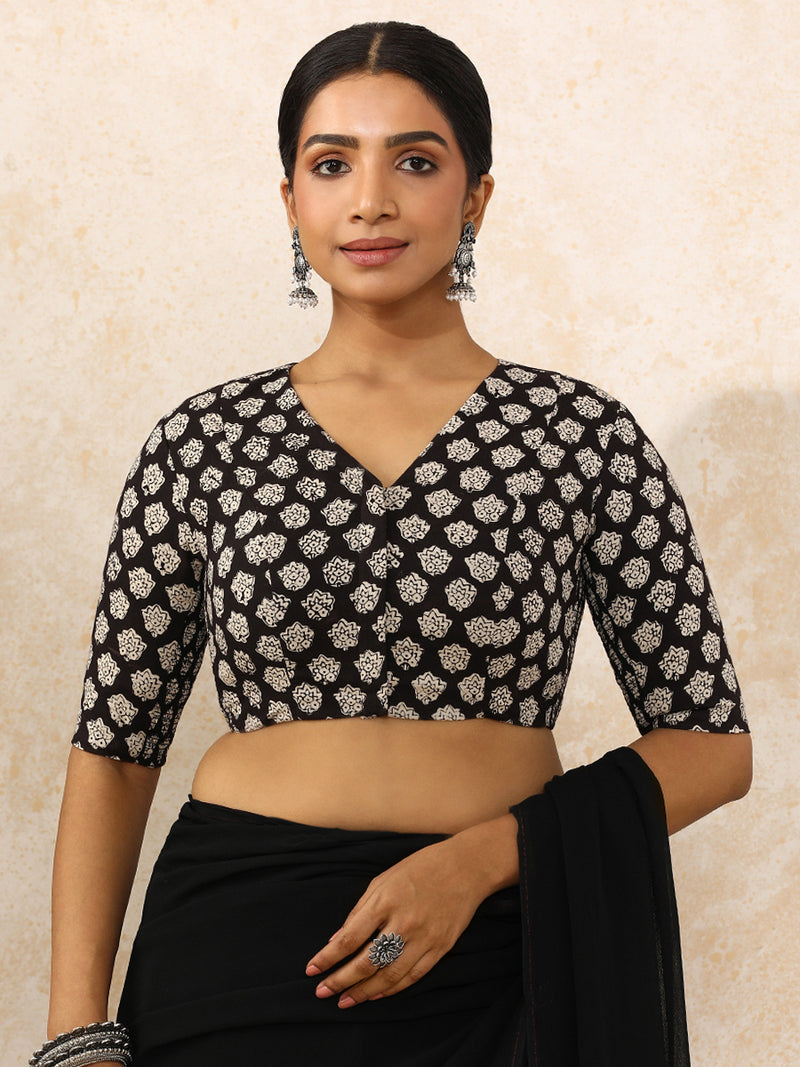Suneeta x Rozaana | Elbow Sleeves Saree Blouse in Black Floral Block Print Cotton-Binks