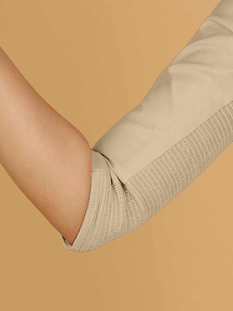 Tamanna x Rozaana | Three Quarter Sleeves Saree Blouse in Oyster Grey-Binks