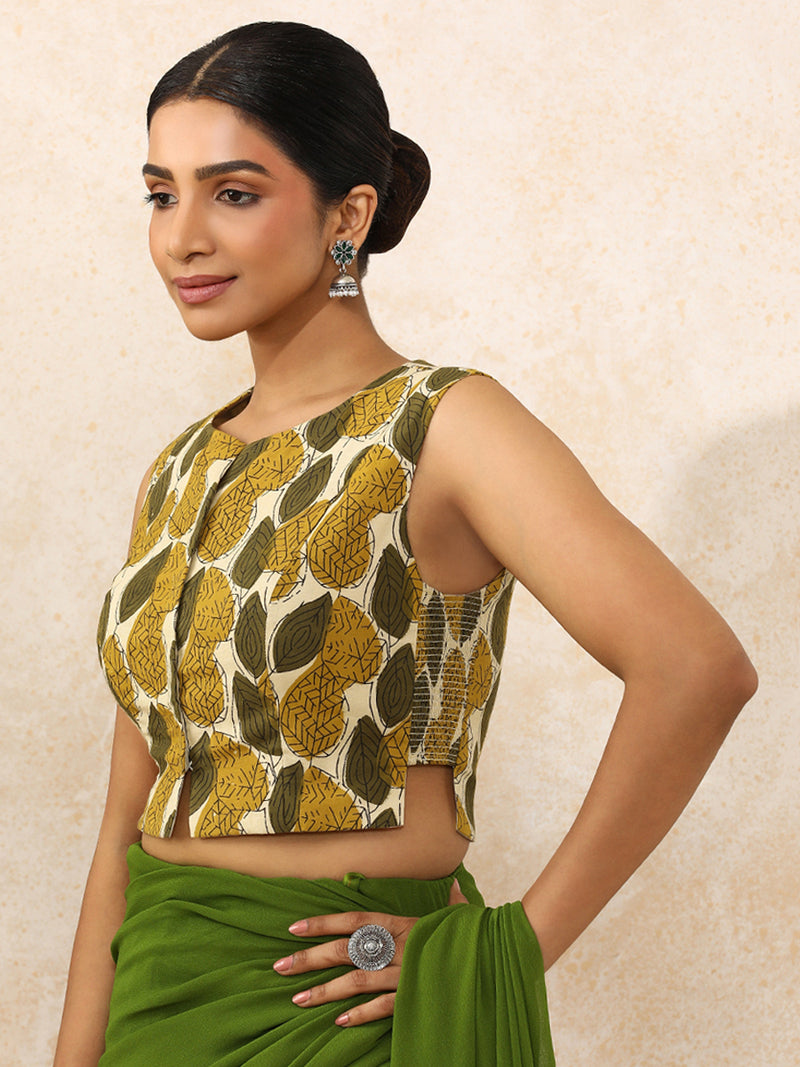 Tasmiya x Rozaana | Sleeveless Saree Blouse in Olive Foliage Block Print Cotton-Binks