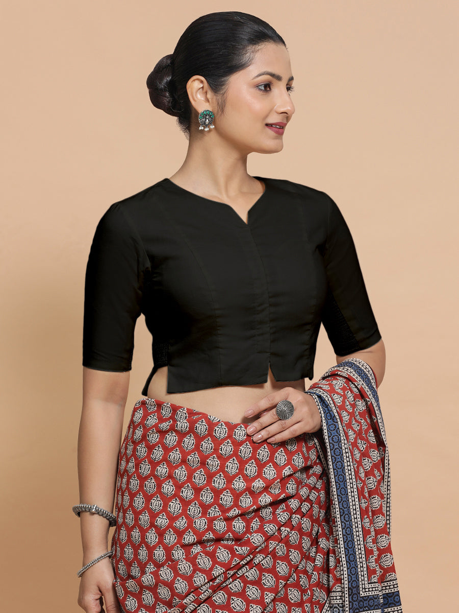 Tejasvi x Rozaana Saree Blouse, in Black Cotton, featuring elbow sleeves and round neckline, made for daily & work (view 7).