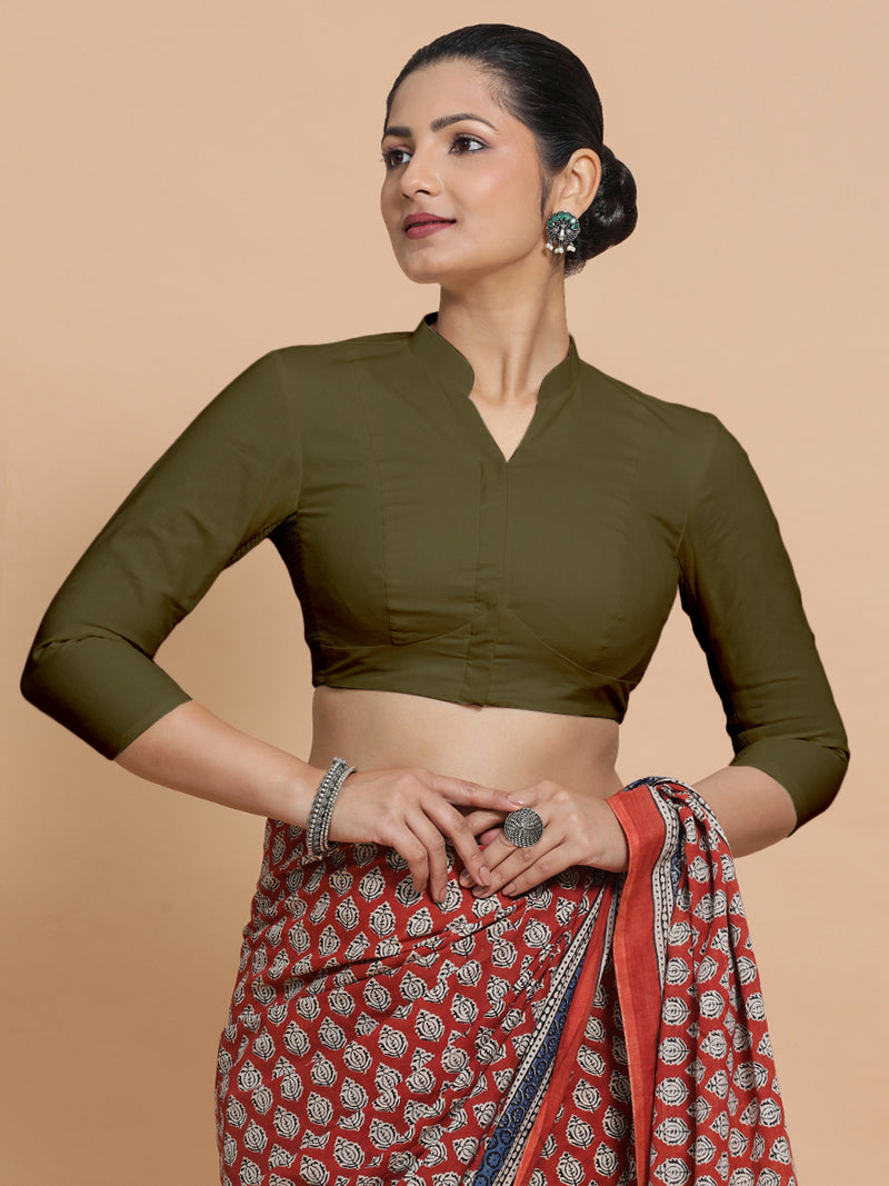 Tripti x Rozaana | Jewel Neck Saree Blouse in Deep Olive Green Linen-Binks
