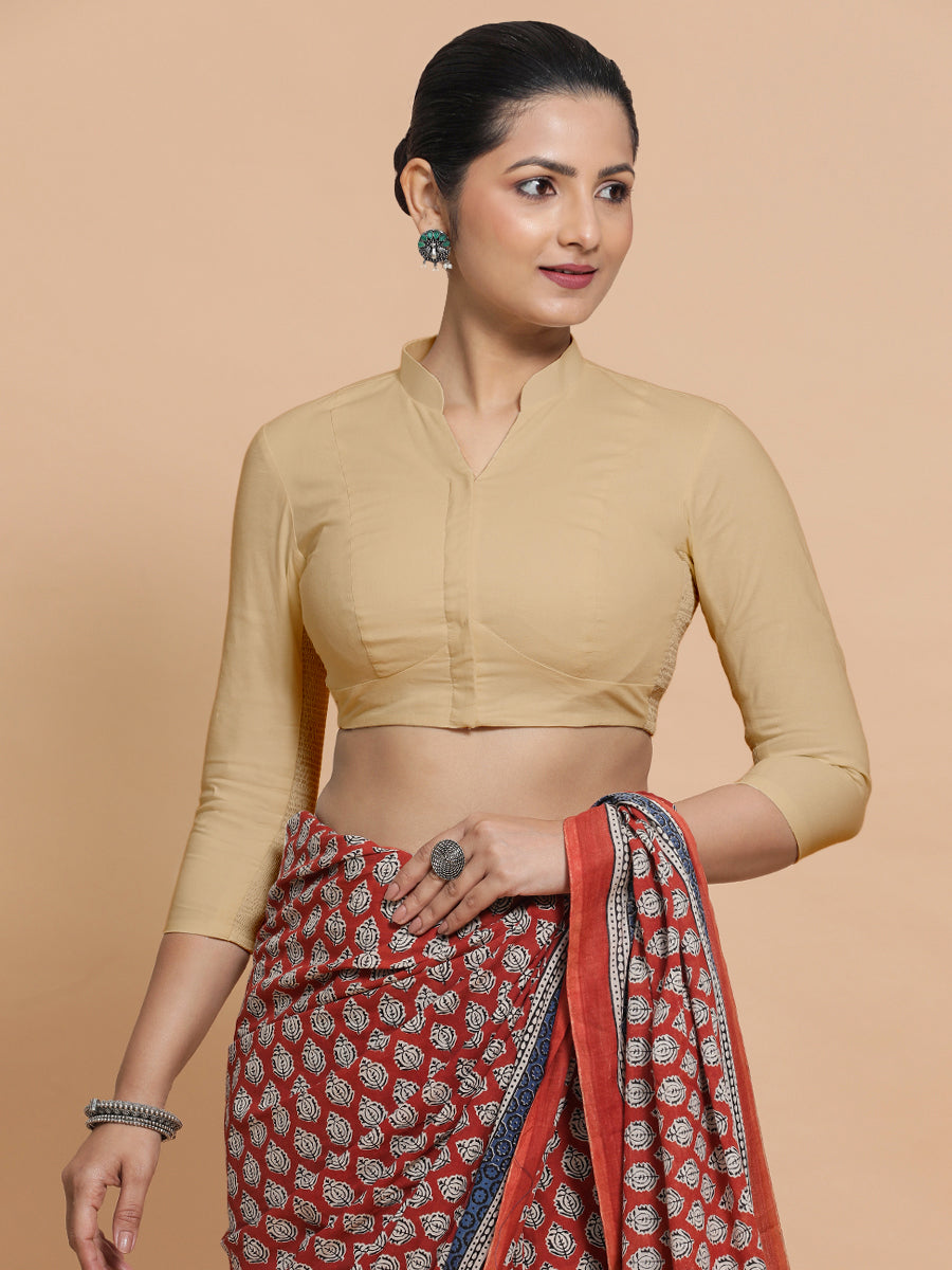 Tripti x Rozaana Saree Blouse, in Beige Linen, featuring three quarter sleeves and mandarin collar neckline (view 6).
