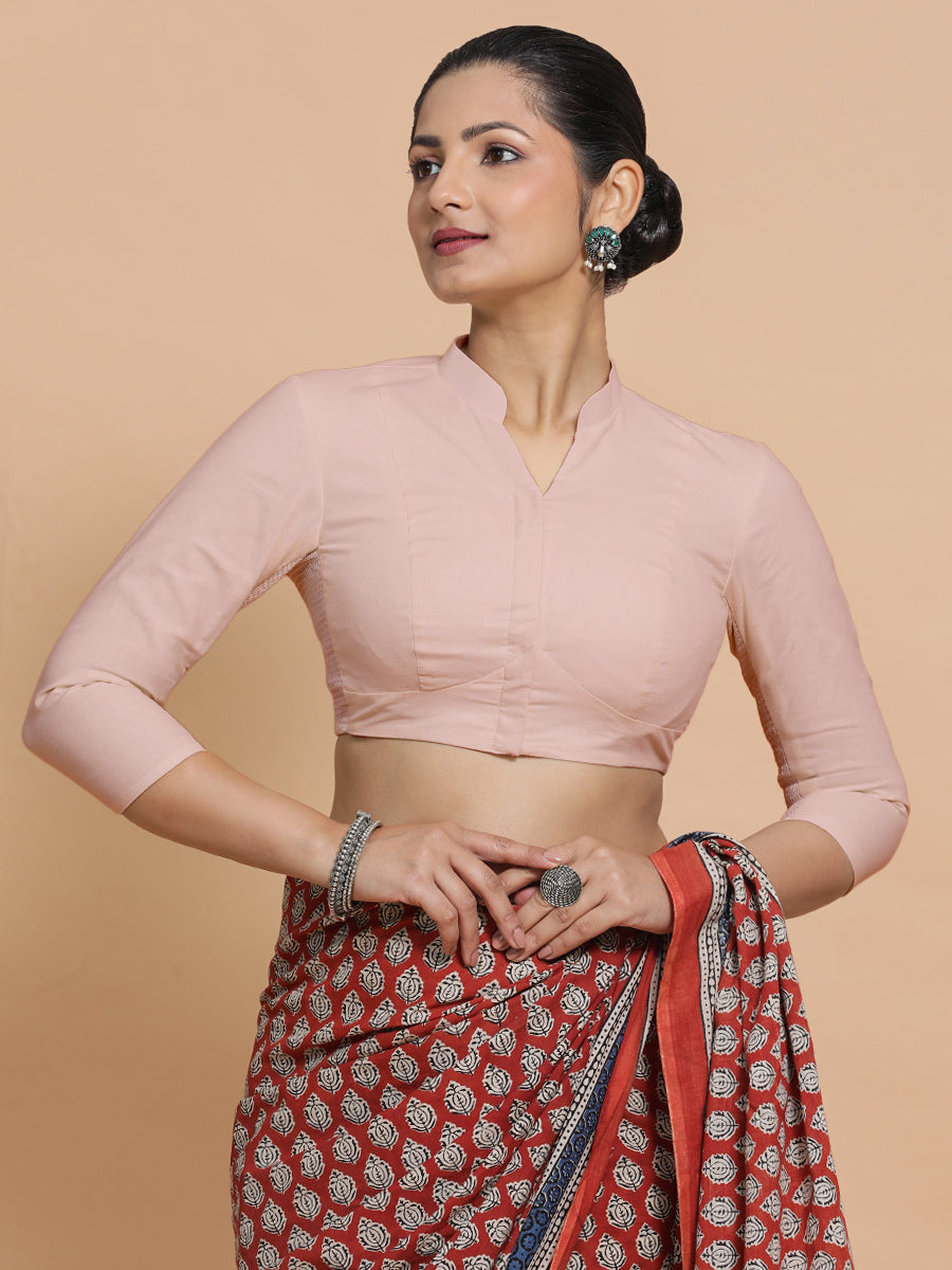 Tripti x Rozaana Saree Blouse, in Pink Linen, featuring three quarter sleeves and mandarin collar neckline (view 8).