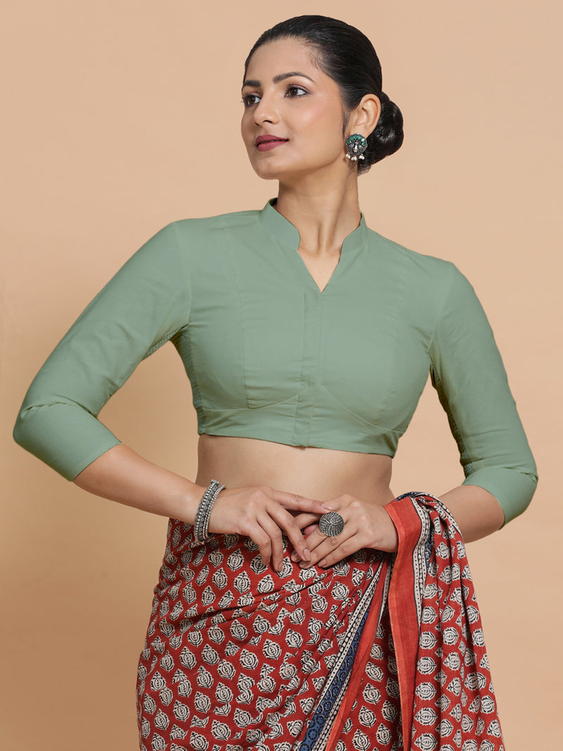 Tripti x Rozaana | Jewel Neck Saree Blouse in Peppermint Green Linen-Binks