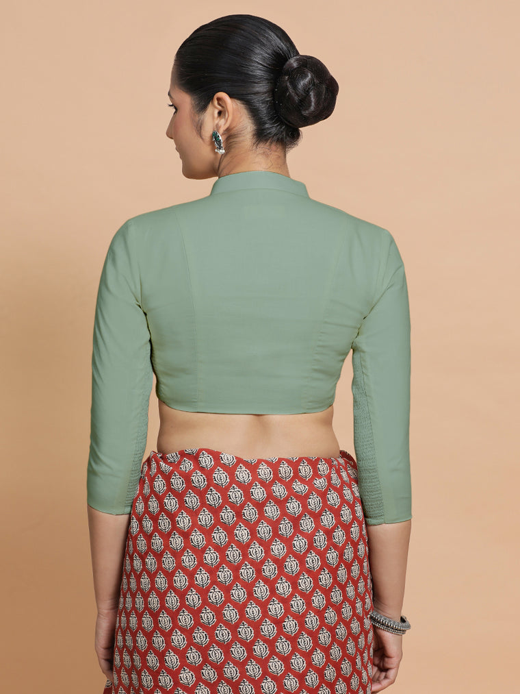 Tripti x Rozaana Saree Blouse, in Green Linen, featuring three quarter sleeves and mandarin collar neckline (view 2).