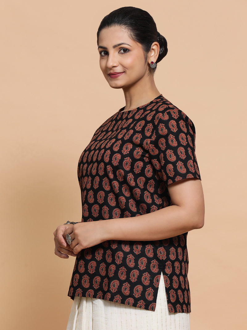 Uditi x Rozaana | Short Sleeves Cotton Saree Blouse in Black Mango Block Print Fabric-Binks