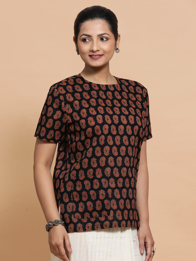Uditi x Rozaana | Short Sleeves Cotton Saree Blouse in Black Mango Block Print Fabric-Binks
