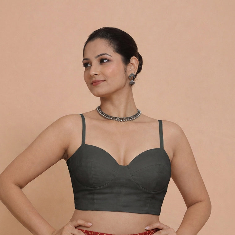 Vamika x Rozaana Saree Blouse, in Black 80% Viscose 20% Polyester, featuring sleeveless and sweetheart neckline.